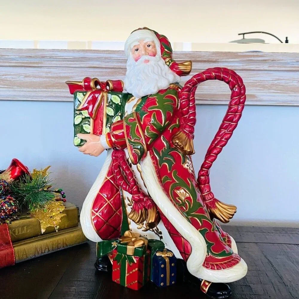Fitz and Floyd Classics Christmas Tidings Santa Bearing Gift Water Tea Pitcher